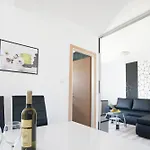 Appartement Toka *