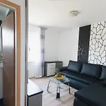 Appartement Toka *