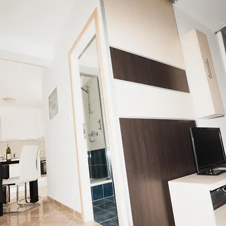 Apartment Toka *