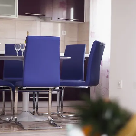 Toka Apartment *