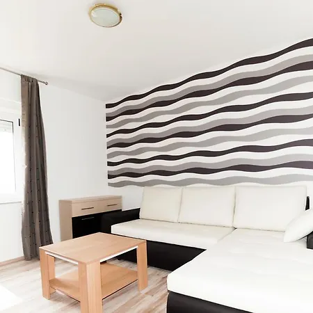 Toka Apartment Petrcane