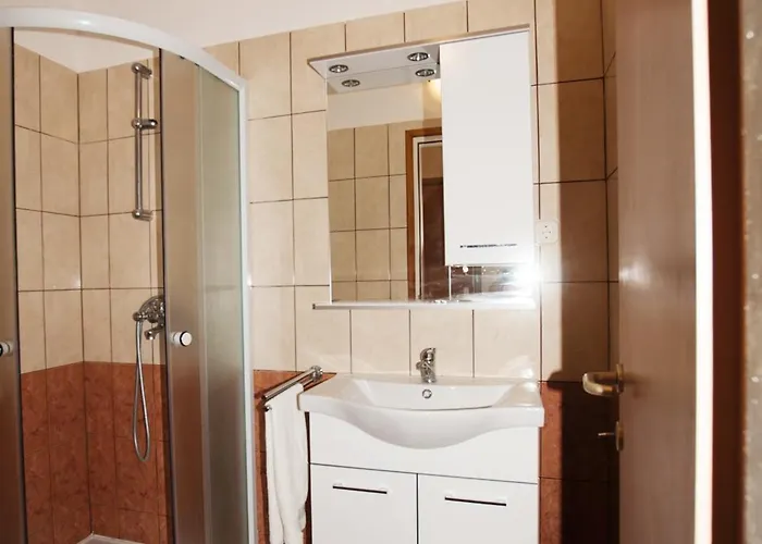 Toka Apartment *